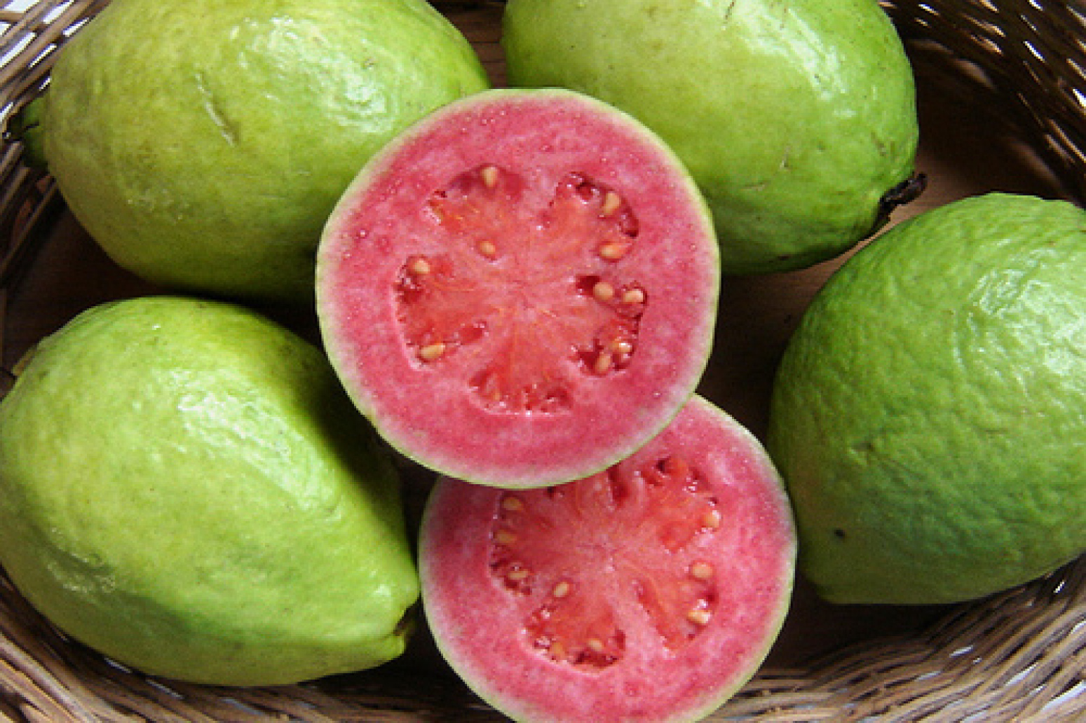 Guava Leaves Can 100% Stop Your Hair Loss and Make it Grow Like Crazy!